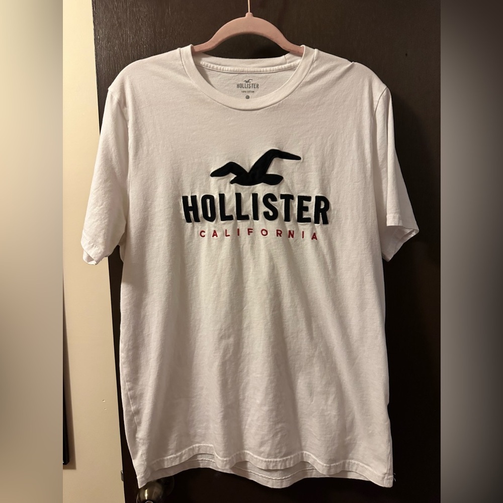 Hollister Tee